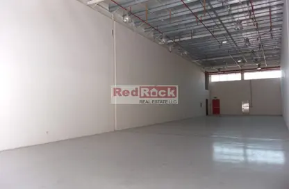 Warehouse - Studio - 1 Bathroom for rent in RAS - Umm Ramool - Dubai