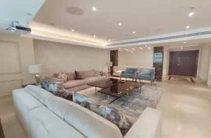 Apartment - 4 Bedrooms - 5 Bathrooms for rent in Jumeirah Living - World Trade Centre Residence - World Trade Center - Dubai