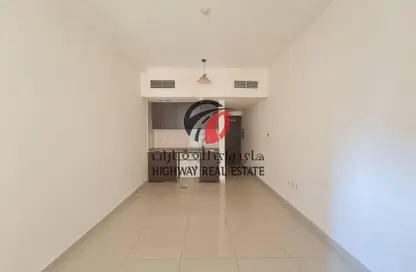 Apartment - Studio - 1 Bathroom for rent in Al Salem Tower 2 - Al Nahda 1 - Al Nahda - Dubai