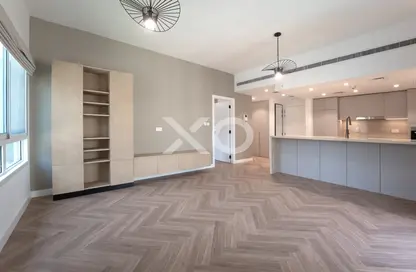 شقة - غرفة نوم - 1 حمام للبيع في الغزلان  3 - الغزلان - جرينز - دبي