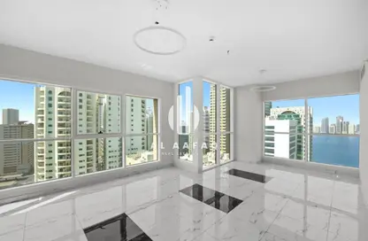 شقة - 2 غرف نوم - 2 حمامات للايجار في روز تاور 2 - ابراج روز - الخان - الشارقة