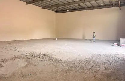 Warehouse - Studio - 1 Bathroom for rent in Umm Al Thuoob - Umm Al Quwain