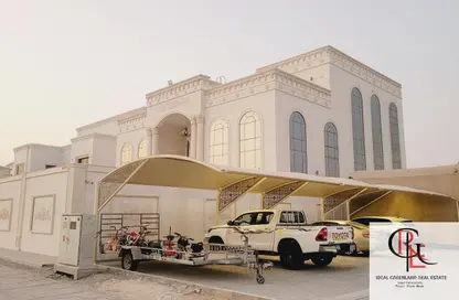 فيلا - 8 غرف نوم - 8 حمامات للايجار في مدينة الرياض - أبوظبي