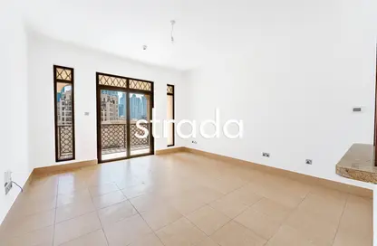 Apartment - 1 Bedroom - 1 Bathroom for sale in Kamoon 1 - Kamoon - Old Town - Dubai