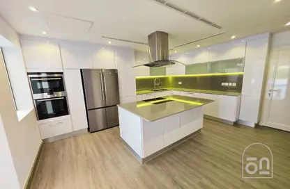 Villa - 4 Bedrooms - 6 Bathrooms for rent in Meadows 5 - Meadows - Dubai