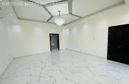 Villa - 5 Bedrooms - 7 Bathrooms for sale in Al Yasmeen 1 - Al Yasmeen - Ajman