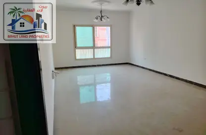 Apartment - 2 Bedrooms - 2 Bathrooms for rent in New Al Taawun Road - Al Taawun - Sharjah
