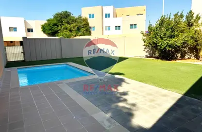 فيلا - 5 غرف نوم - 6 حمامات للبيع في طراز معاصر - فيلات الريف - مشروع الريف - أبوظبي