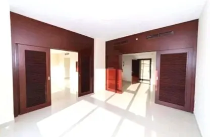 Apartment - 3 Bedrooms - 4 Bathrooms for rent in Sama Building - Al Barsha 1 - Al Barsha - Dubai