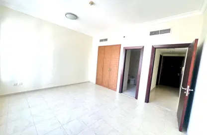 Apartment - 1 Bedroom - 2 Bathrooms for rent in V3 Tower - JLT Cluster V - Jumeirah Lake Towers - Dubai