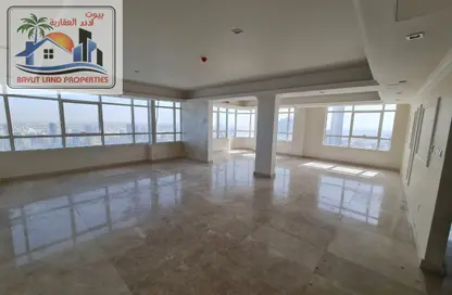 Penthouse - 2 Bedrooms - 3 Bathrooms for rent in Al Majaz 3 - Al Majaz - Sharjah