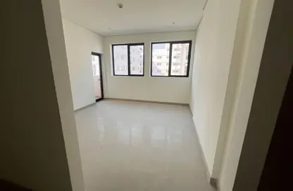 Apartment - 1 Bedroom - 2 Bathrooms for rent in AlFalah - Muwaileh Commercial - Sharjah