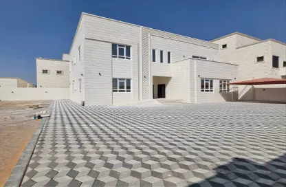 فيلا - 5 غرف نوم - 7 حمامات للايجار في الشعيبة - الروضة الشرقية - العين