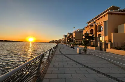 Villa - 5 Bedrooms - 6 Bathrooms for rent in Luluat Al Raha - Al Raha Beach - Abu Dhabi