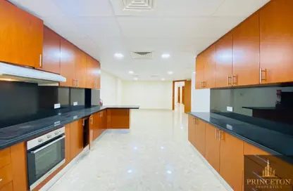 Apartment - 4 Bedrooms - 5 Bathrooms for rent in Golden Sands 4 - Mankhool - Bur Dubai - Dubai