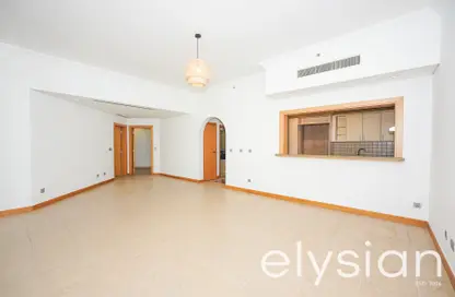 Empty Room image for: Apartment - 2 Bedrooms - 3 Bathrooms for sale in Al Habool - Shoreline Apartments - Palm Jumeirah - Dubai, Image 1