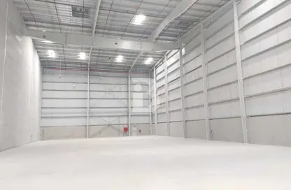 Warehouse - Studio for rent in Al Markaz Industrial Development - Al Dhafrah - Abu Dhabi