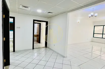Apartment - 1 Bedroom - 2 Bathrooms for rent in White Crown Building - Sheikh Zayed Road - Dubai