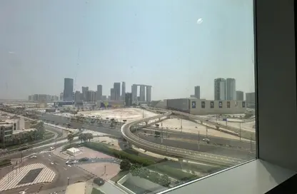 Apartment - 1 Bedroom - 2 Bathrooms for rent in RAK Tower - Marina Square - Al Reem Island - Abu Dhabi
