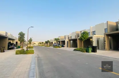 تاون هاوس - 4 غرف نوم - 5 حمامات للايجار في لا فيوليتا 1 - فيلا نوفا - دبي لاند - دبي