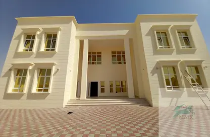 Bulk Sale Unit - Studio - 7+ Bathrooms for sale in Shakhbout City - Abu Dhabi