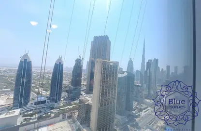 شقة - 3 غرف نوم - 3 حمامات للايجار في برج توينتي فرست سينشري - شارع الشيخ زايد - دبي