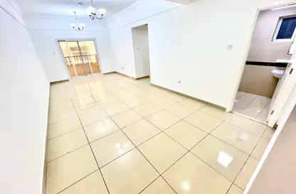 Apartment - 3 Bedrooms - 3 Bathrooms for rent in Muwaileh 29 Building - Muwaileh - Sharjah