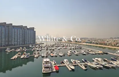 Apartment - 3 Bedrooms - 5 Bathrooms for sale in Marina Residences 2 - Marina Residences - Palm Jumeirah - Dubai