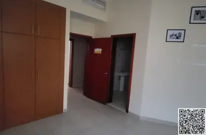 Apartment - 3 Bedrooms - 3 Bathrooms for rent in Corniche Tower - Ajman Corniche Road - Ajman