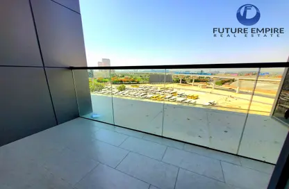 Apartment - Studio - 1 Bathroom for rent in Al Jaddaf Avenue - Al Jaddaf - Dubai
