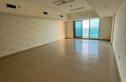 Apartment - 3 Bedrooms - 3 Bathrooms for rent in Ajman Corniche Residences - Ajman Corniche Road - Ajman