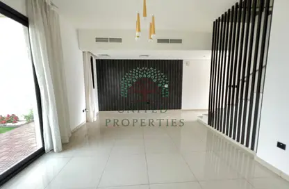 Empty Room image for: Townhouse - 2 Bedrooms - 4 Bathrooms for sale in Nasma Residence - Al Tai - Sharjah, Image 1