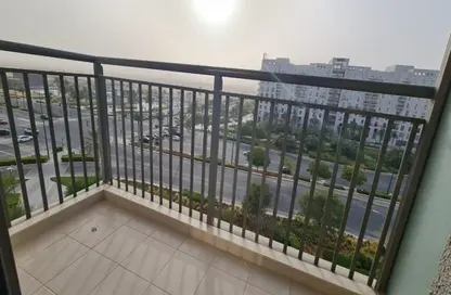 Apartment - 2 Bedrooms - 2 Bathrooms for sale in Zahra Apartments 1B - Zahra Apartments - Town Square - Dubai