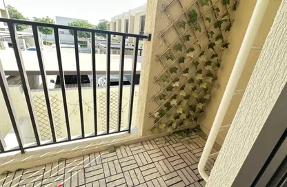Townhouse - 2 Bedrooms - 4 Bathrooms for rent in Nasma Residence - Al Tai - Sharjah