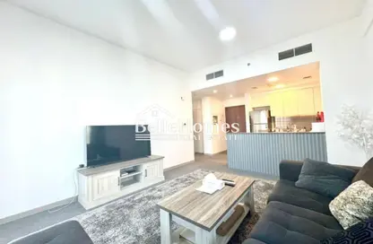 Apartment - 1 Bedroom - 1 Bathroom for rent in Hayat Boulevard-1A - Hayat Boulevard - Town Square - Dubai