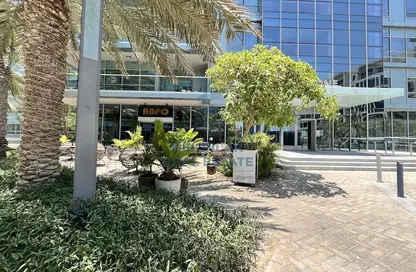 Apartment - 3 Bedrooms - 4 Bathrooms for rent in Al Marasy - Al Bateen - Abu Dhabi