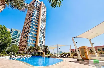 Apartment - 3 Bedrooms - 5 Bathrooms for rent in United Square - Al Khalidiya - Abu Dhabi