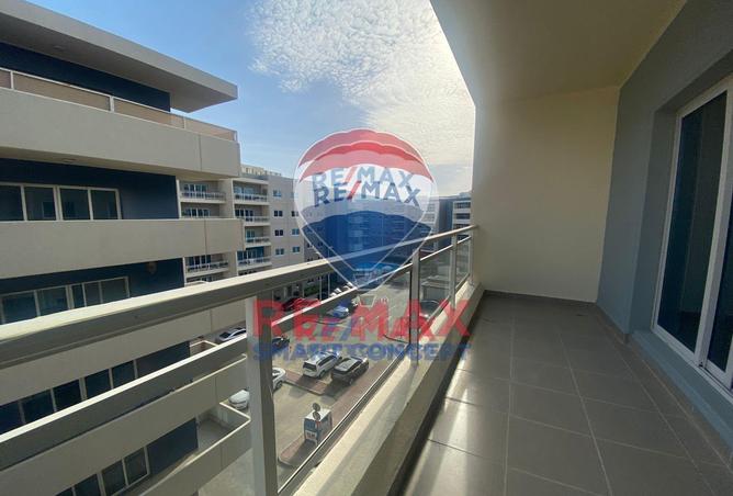 Apartment - 2 Bedrooms - 2 Bathrooms for rent in Tower 22 - Al Reef Downtown - Al Reef - Abu Dhabi