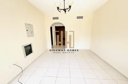 Apartment - 1 Bedroom - 2 Bathrooms for rent in Muwaileh 29 Building - Muwaileh - Sharjah