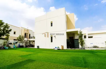 Townhouse - 4 Bedrooms - 4 Bathrooms for sale in Naseem Townhouses - Town Square - Dubai