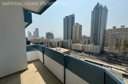 شقة - 2 غرف نوم - 2 حمامات للايجار في مساكن كورنيش عجمان - طريق كورنيش عجمان - عجمان