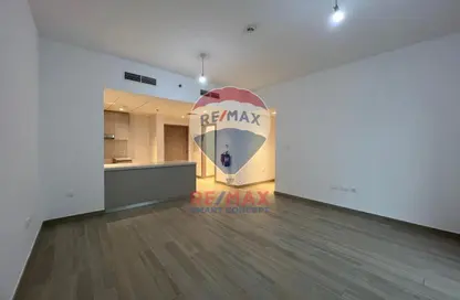 Apartment - 2 Bedrooms - 2 Bathrooms for rent in Waters Edge - Yas Island - Abu Dhabi