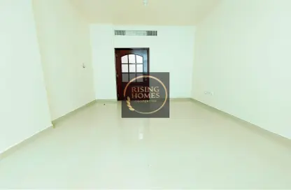 صورة لـ غرفة فارغة شقة - 2 غرف نوم - 2 حمامات للايجار في المعمورة - منطقة المرور - أبوظبي ، صورة رقم 1