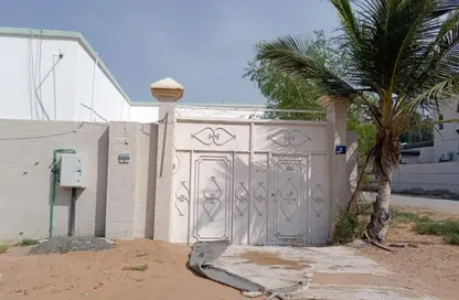Villa - 4 Bedrooms - 3 Bathrooms for sale in Al Humra - Umm Al Quwain