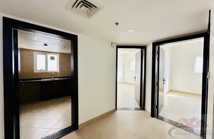 Apartment - 2 Bedrooms - 4 Bathrooms for rent in Muwaileh 29 Building - Muwaileh - Sharjah