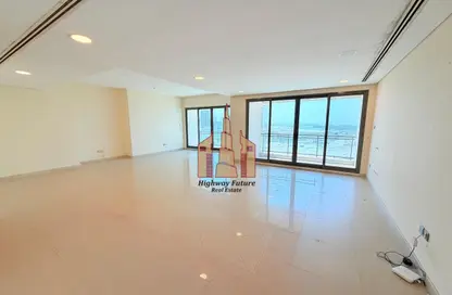 شقة - 2 غرف نوم - 4 حمامات للايجار في الرزيدنس - منطقة الخالدية - الشارقة