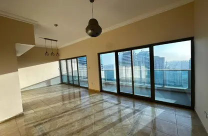 شقة - 2 غرف نوم - 3 حمامات للايجار في برج الزمرد - دبي مارينا - دبي