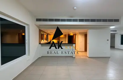 Villa - 4 Bedrooms - 4 Bathrooms for rent in Legacy Nova Villas - Jumeirah Park - Dubai