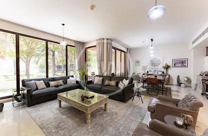 Townhouse - 4 Bedrooms - 4 Bathrooms for rent in Jumeirah Islands Townhouses - Jumeirah Islands - Dubai