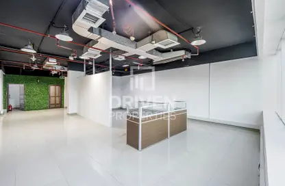 مكتب - استوديو للايجار في كابيتال جولدن تاور - الخليج التجاري - دبي